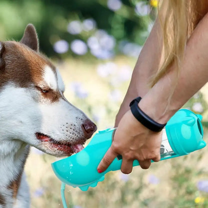 Dispensador de Agua y Comida 3 en 1 para Perros con Bolsas y Pala